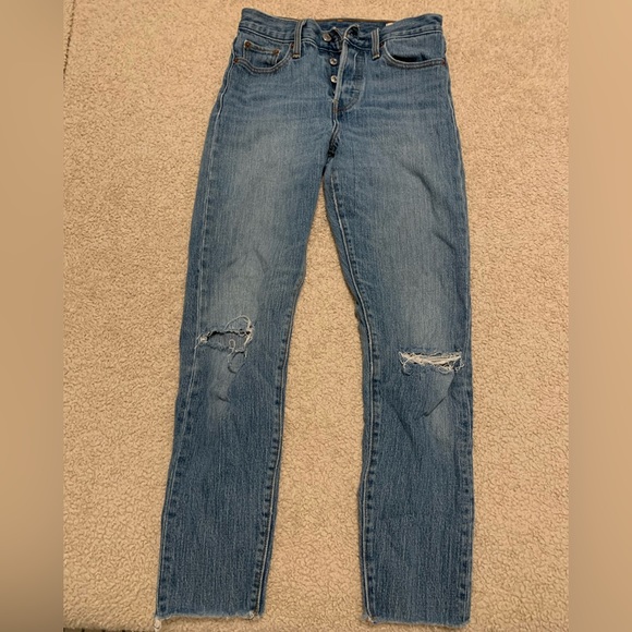 Levi’s Wedgie Icon Jeans - Picture 2 of 4